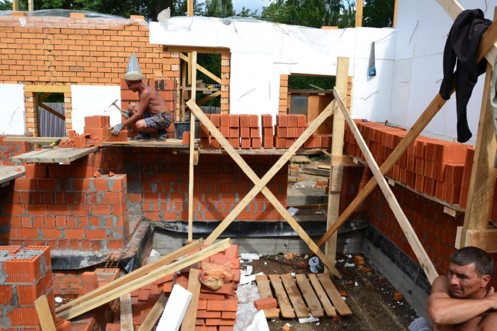 Будівництво котеджу